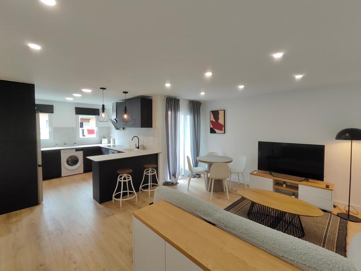 Fantastic Apartment Sant Adria Beach San Adrián de Besós Zewnętrze zdjęcie